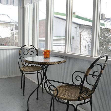 Apartment Hotel Kuukkarin Kortteeri Pori Exterior foto